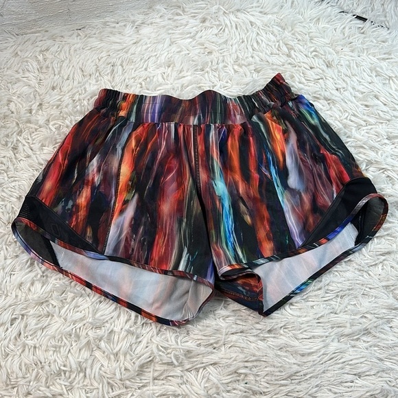 Lululemon Hotty Hot Short II *Long 4" Chroma Fusion Multi / Black - Picture 1 of 7